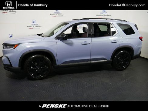 New 2025 Honda Pilot Black Edition image 1