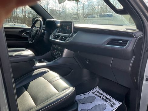 Used 2021 Chevrolet Tahoe RST w/ Luxury Package RWD image 11