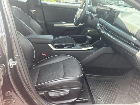 Used 2025 Kia K4 GT-Line FWD image 12
