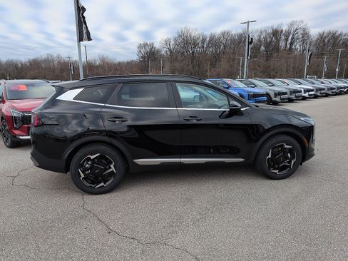 New 2026 Kia Sportage EX image 2