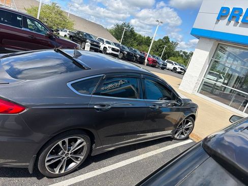 Used 2020 Ford Fusion Titanium AWD/4WD image 11
