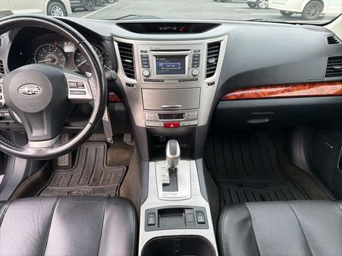 Used 2012 Subaru Outback 2.5i Limited w/ Moonroof Pkg image 18