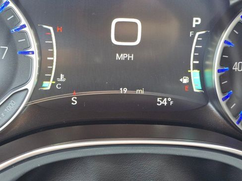 New 2026 Chrysler Pacifica Limited FWD image 33
