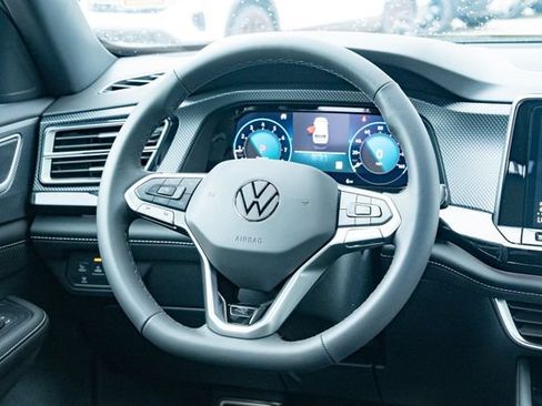New 2026 Volkswagen Atlas Cross Sport SEL Premium R-Line AWD/4WD image 32