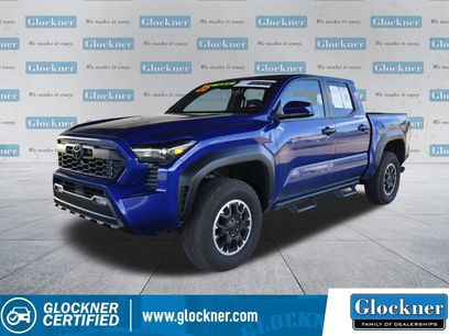 Used 2025 Toyota Tacoma SR