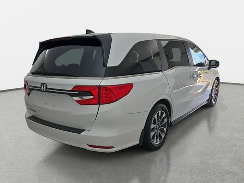 Certified 2024 Honda Odyssey EX-L image 5