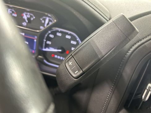 Used 2019 GMC Sierra 1500 SLT w/ SLT Premium Package AWD/4WD image 17