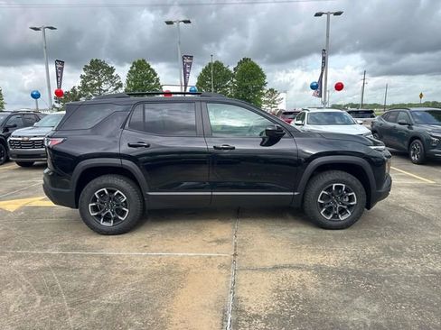 New 2026 Chevrolet Equinox ACTIV FWD image 9