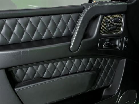 Used 2018 Mercedes-Benz G 63 AMG 4MATIC w/ Alien Green Edition image 18