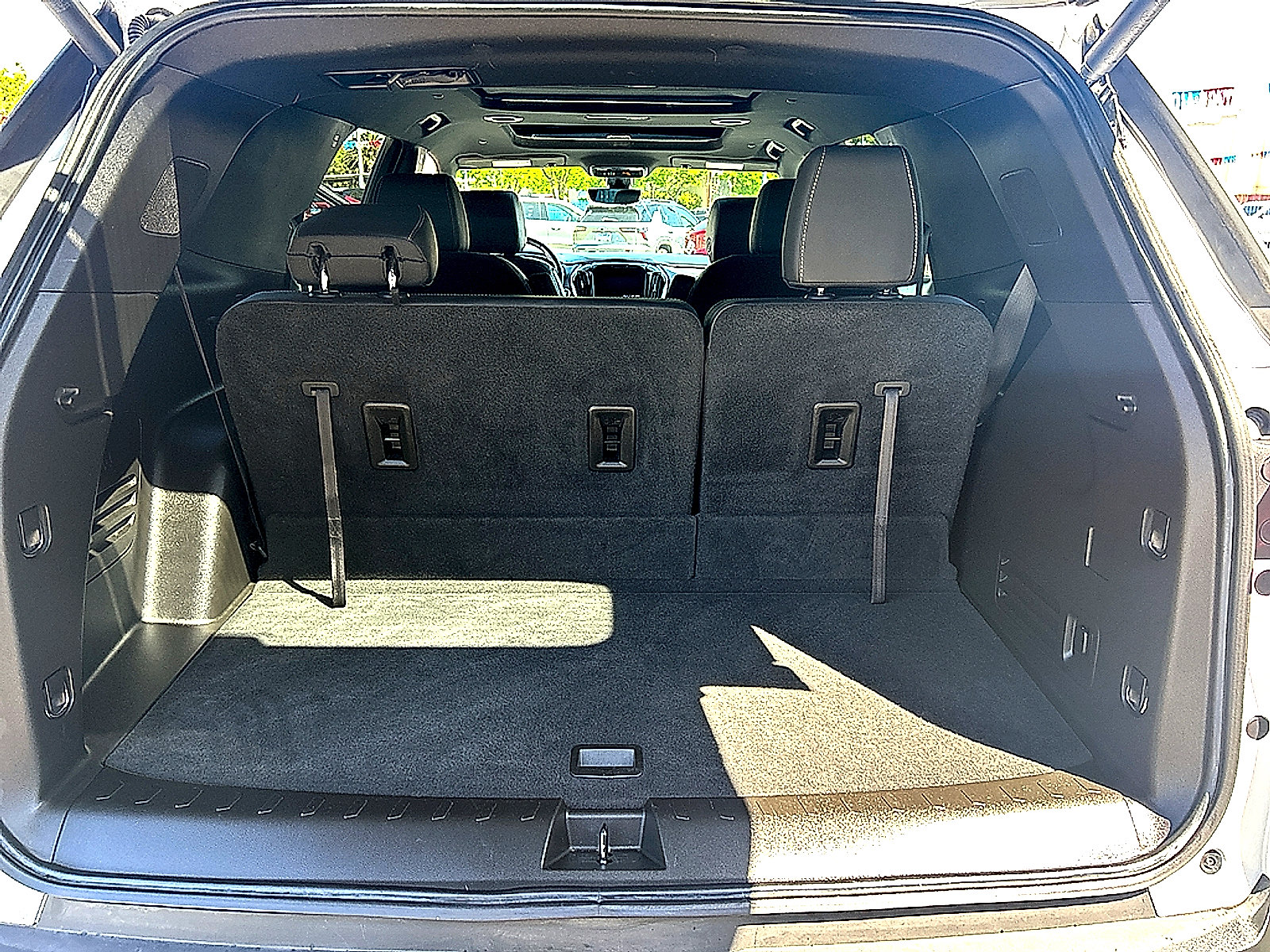 Used 2023 Chevrolet Traverse LT w/ LT Premium Package FWD image 22