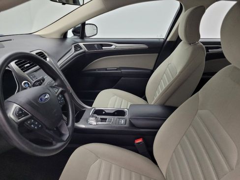 Used 2018 Ford Fusion S image 17