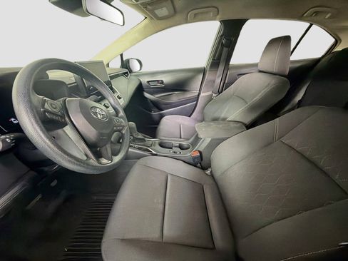 Used 2026 Toyota Corolla LE FWD image 13