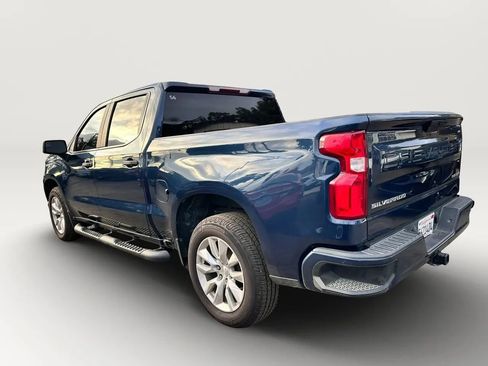 Used 2020 Chevrolet Silverado 1500 Custom w/ Custom Value Package RWD image 4