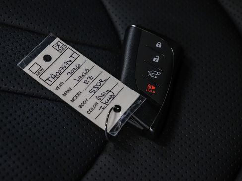 Used 2026 Lexus RZ 450e AWD w/ Luxury Package image 24