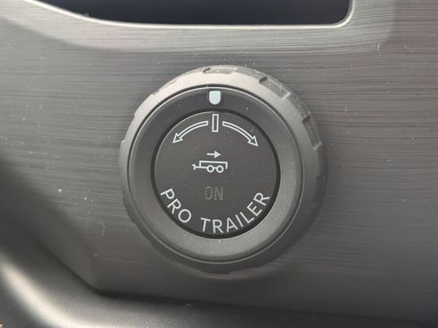 Used 2023 Ford Expedition Platinum AWD/4WD image 25