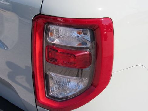 Used 2024 Ford Bronco Sport Outer Banks w/ Tech Package AWD/4WD image 12