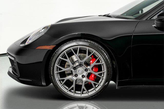 Used 2024 Porsche 911 Carrera 4S AWD/4WD image 19