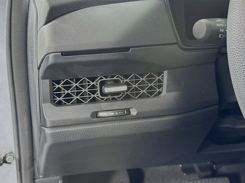 Certified 2023 Honda Accord EX image 10