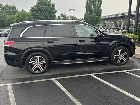 Used 2023 Mercedes-Benz GLS 450 4MATIC image 4