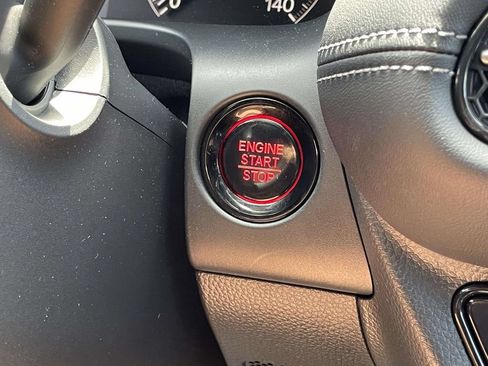 Used 2024 Honda HR-V EX-L image 18