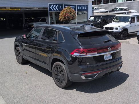 Used 2024 Volkswagen Atlas Cross Sport SE w/ Panoramic Sunroof Package AWD/4WD image 8