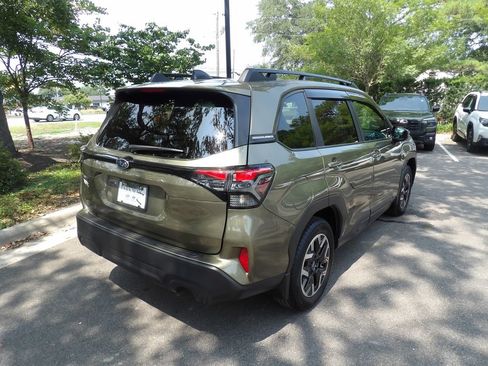 Used 2026 Subaru Forester Premium w/ Base/Premium Package AWD/4WD image 7