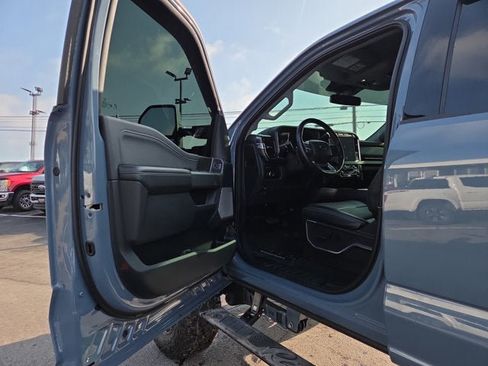 Used 2023 Ford F250 Lariat w/ Sport Appearance Package image 16
