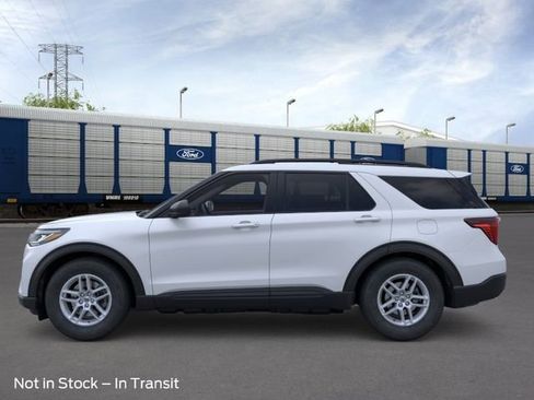 New 2026 Ford Explorer Active AWD/4WD image 3