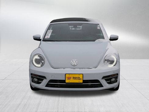 Used 2018 Volkswagen Beetle 2.0T SE image 2