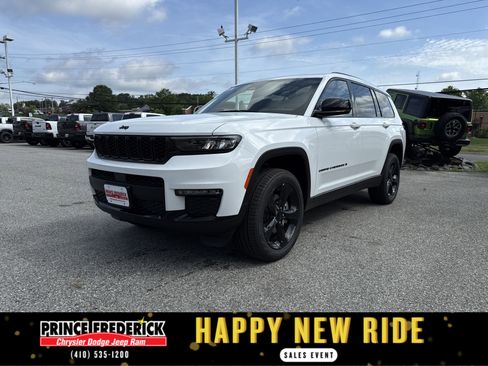 New 2025 Jeep Grand Cherokee L Limited w/ Black Appearance Package image 7