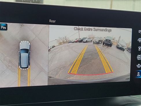 Certified 2021 Mercedes-Benz GLC 43 AMG 4MATIC image 18