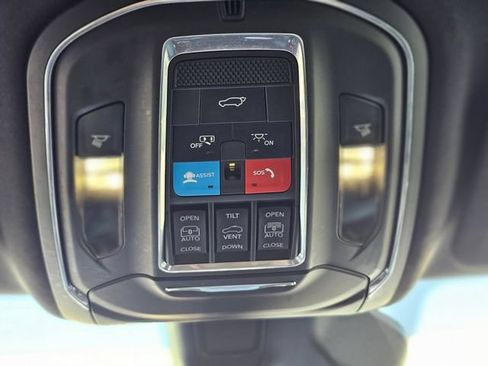 Used 2024 Jeep Grand Cherokee Limited 4xe AWD/4WD image 20