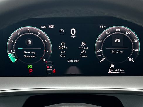 New 2026 Volkswagen Tiguan SE R-Line FWD image 22