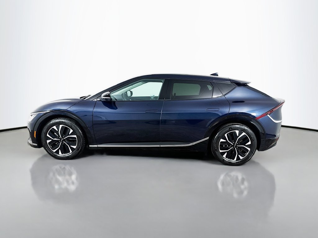 Used 2024 Kia EV6 Wind RWD image 4