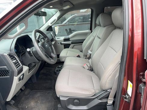 Used 2015 Ford F150 XLT AWD/4WD image 9