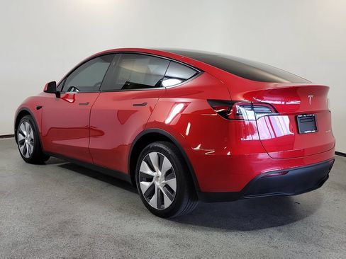 Used 2023 Tesla Model Y Long Range AWD/4WD image 5