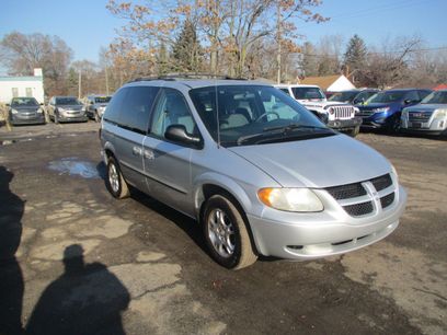 Used 2004 Dodge Caravan SXT w/ Popular Equipment Group