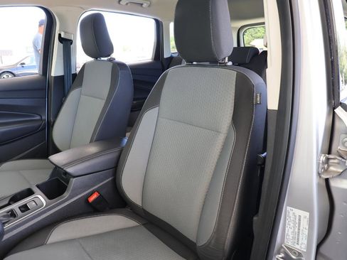 Used 2019 Ford Escape SE FWD image 20