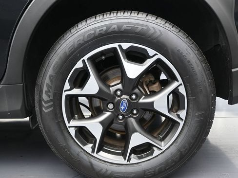 Used 2019 Subaru Crosstrek 2.0i Premium w/ Eyesight System image 10