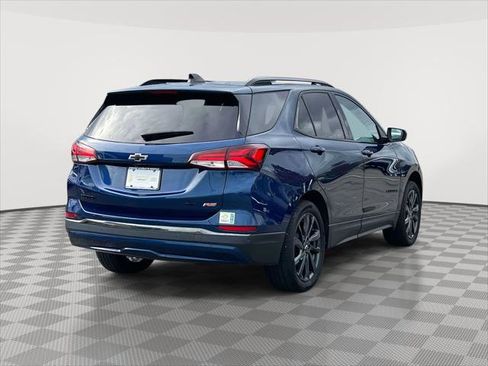 Used 2022 Chevrolet Equinox RS w/ LPO, Floor Liner Package image 5