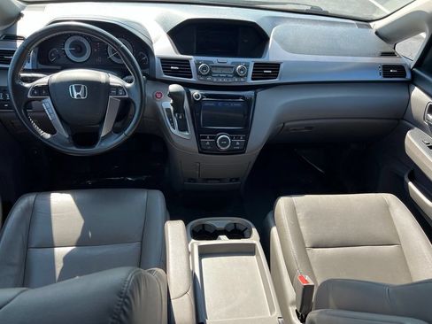 Used 2014 Honda Odyssey EX-L image 18
