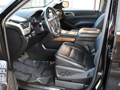 Used 2018 GMC Yukon Denali w/ Denali Ultimate Package image 39