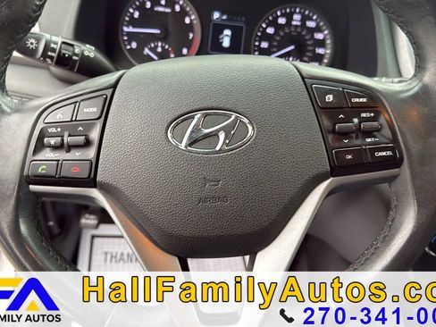 Used 2016 Hyundai Tucson Limited image 17