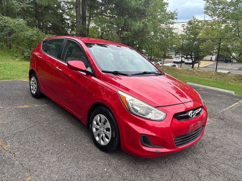 Used 2016 Hyundai Accent SE FWD image 3