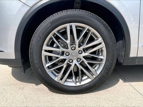Used 2022 Acura MDX SH-AWD w/ Advance Package image 11