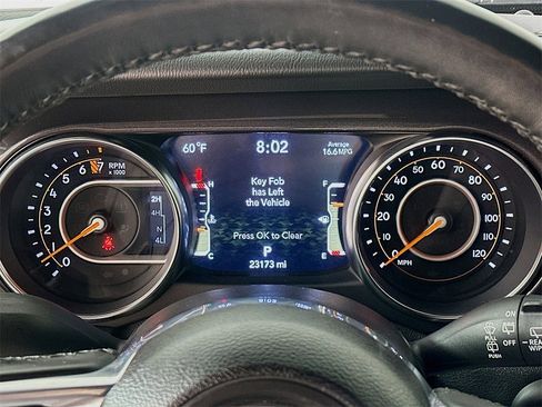 Used 2021 Jeep Wrangler Unlimited Sahara image 12