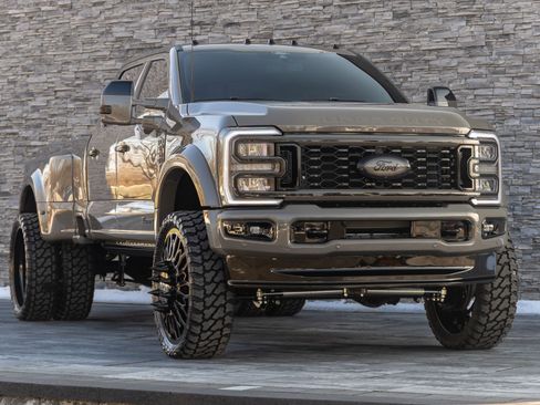 Used 2026 Ford F450 King Ranch w/ Chrome Package image 6