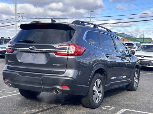 Used 2024 Subaru Ascent Premium w/ Convenience Package image 7