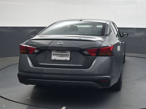 Used 2025 Nissan Altima 2.5 SV FWD image 5
