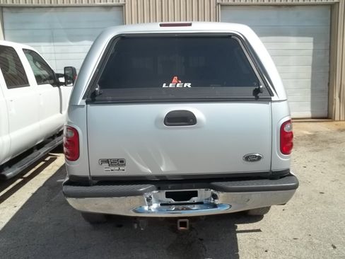 Used 2003 Ford F150 XLT image 5